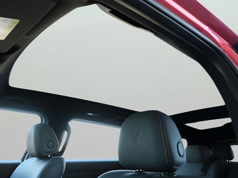 New 2024 VinFast VF 9 Plus image 10