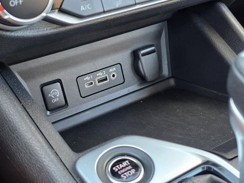 Used 2024 Nissan Sentra SV image 24