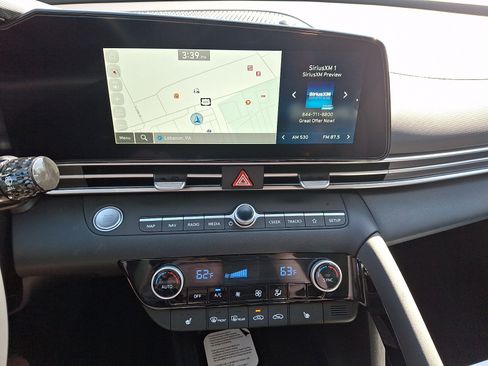 New 2026 Hyundai Elantra Limited FWD image 9