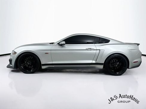 Used 2019 Ford Mustang GT Premium w/ GT Performance Package RWD image 4