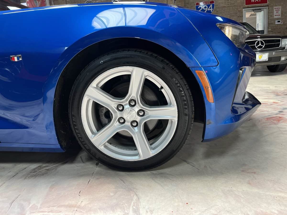 Used 2016 Chevrolet Camaro LT RWD image 28