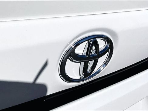 Certified 2026 Toyota Corolla SE image 27