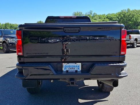 Used 2025 Chevrolet Silverado 2500 LTZ AWD/4WD image 5