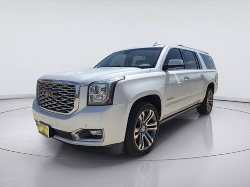 Used 2018 GMC Yukon XL Denali w/ Denali Ultimate Package AWD/4WD image 1