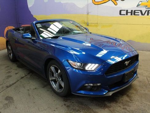 Used 2017 Ford Mustang Convertible w/ Equipment Group 051A image 30