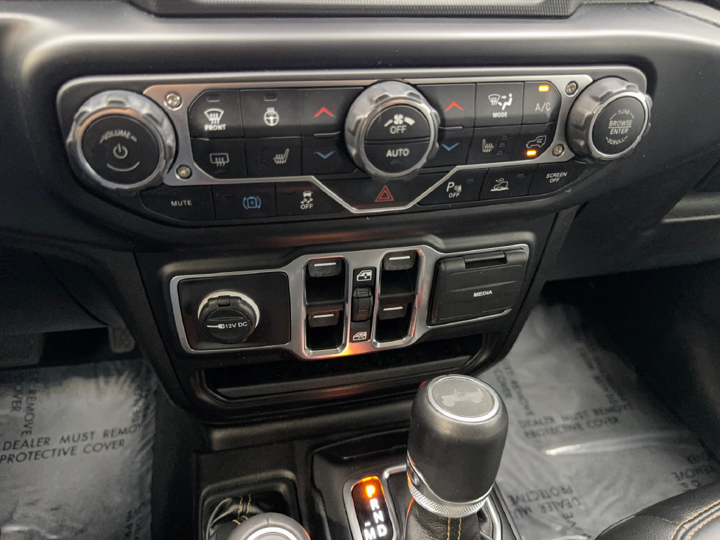 Used 2022 Jeep Wrangler Unlimited Sahara AWD/4WD image 67