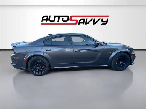 Used 2022 Dodge Charger Scat Pack image 7