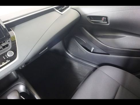 Used 2023 Toyota Corolla LE image 20