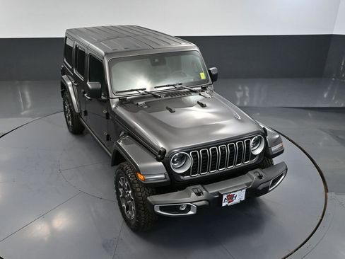 Used 2025 Jeep Wrangler Sahara w/ Technology Group image 56
