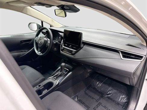 Used 2024 Toyota Corolla LE image 27