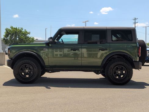 Used 2023 Ford Bronco Wildtrak AWD/4WD image 7