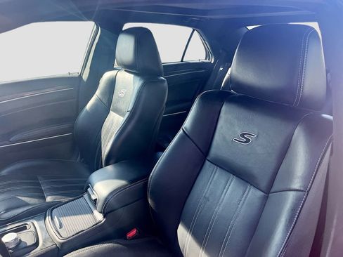 Used 2022 Chrysler 300 S RWD image 22