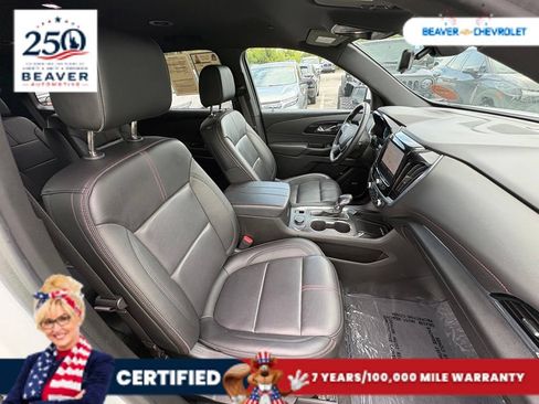 Used 2023 Chevrolet Traverse RS FWD image 26