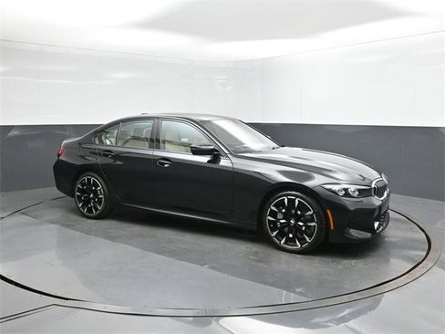 New 2026 BMW 330i Sedan w/ M Sport Package image 17