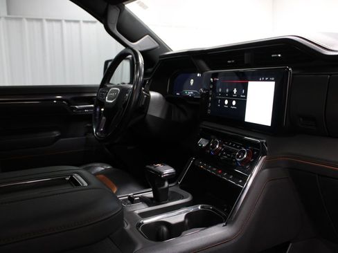 Used 2022 GMC Sierra 1500 AT4 w/ AT4 Premium Package image 36