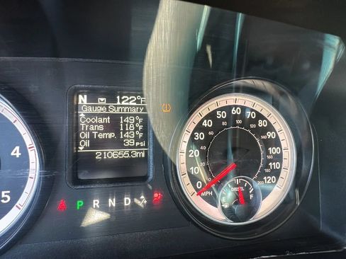 Used 2015 RAM 2500 Tradesman w/ Popular Equipment Group AWD/4WD image 13