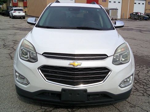 Used 2017 Chevrolet Equinox Premier w/ Enhanced Convenience Package AWD/4WD image 2