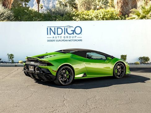 Used 2020 Lamborghini Huracan EVO image 8