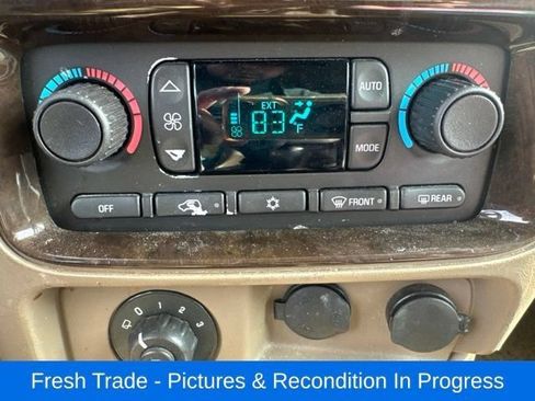 Used 2004 Buick Rainier CXL w/ Convenience Package AWD/4WD image 14
