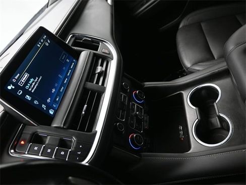 Used 2022 Chevrolet Tahoe LT w/ Luxury Package image 25