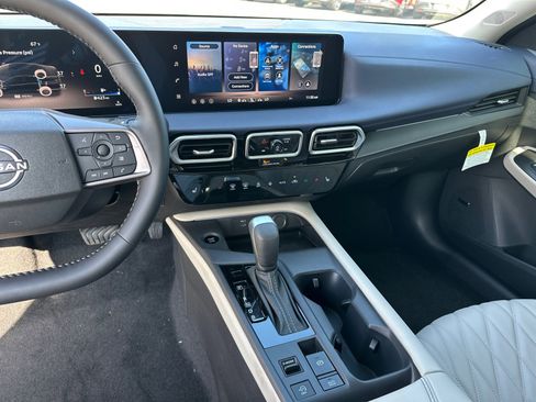 New 2026 Nissan Sentra SL w/ Floor Mat Package image 28