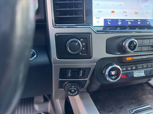 Used 2022 Ford F450 Lariat w/ Lariat Ultimate Package image 29