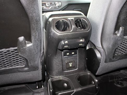 Used 2024 Jeep Wrangler Unlimited Rubicon w/ XTREMEE 35" Tire Package image 35