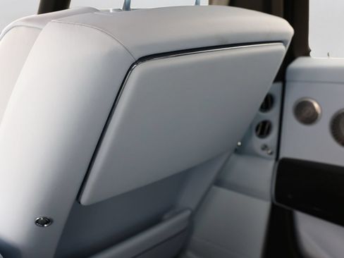 Certified 2025 Rolls-Royce Cullinan Black Badge AWD/4WD image 44