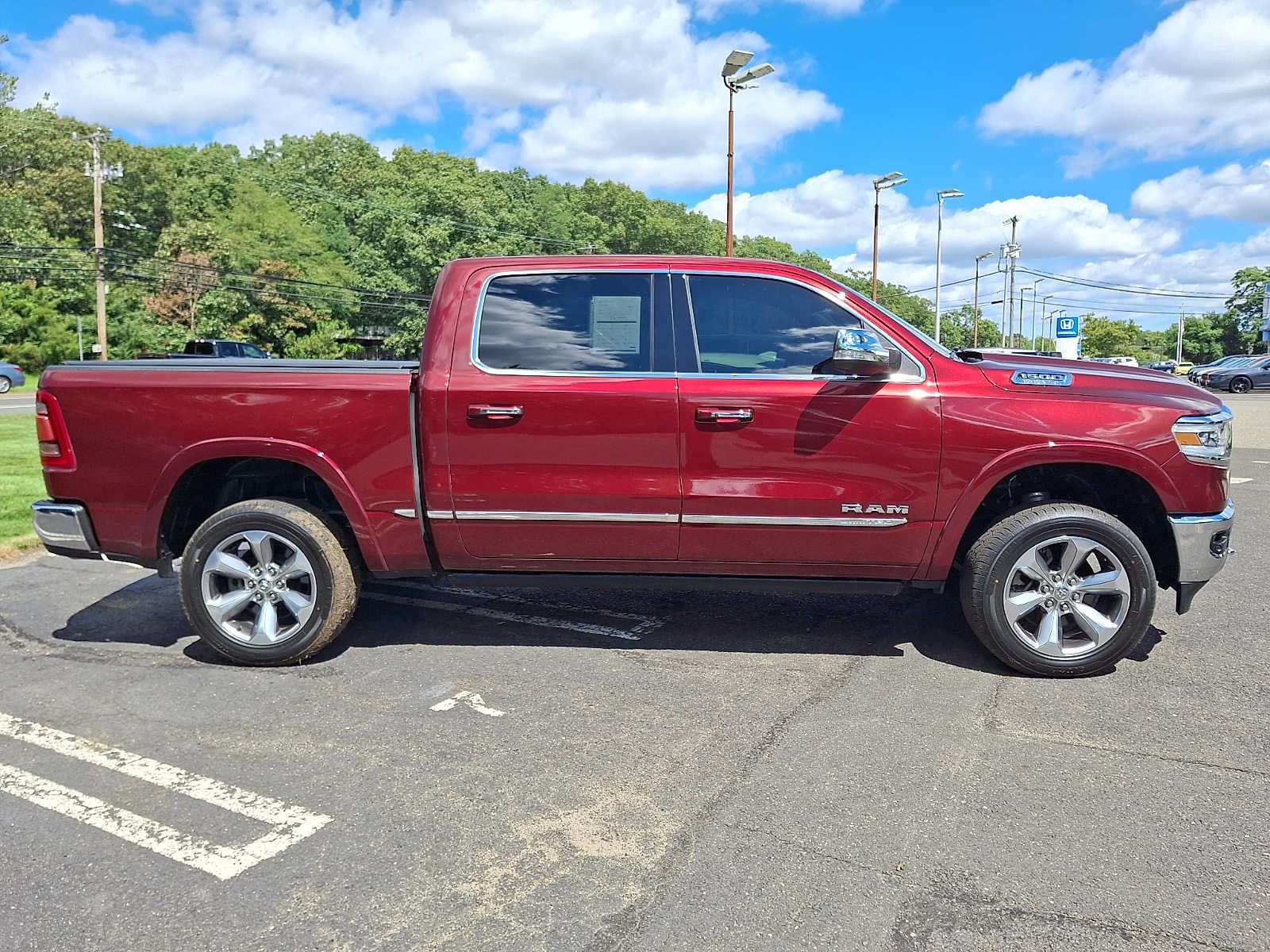 Used 2022 RAM 1500 Limited AWD/4WD image 7