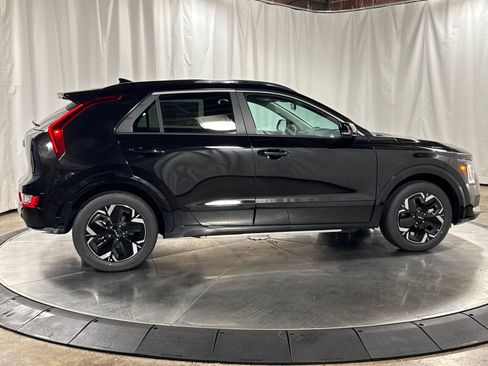 New 2026 Kia Niro Wind w/ Wind Preserve Package FWD image 9