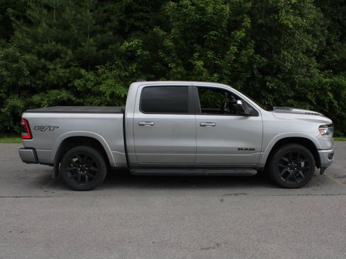 Used 2022 RAM 1500 Laramie AWD/4WD image 4