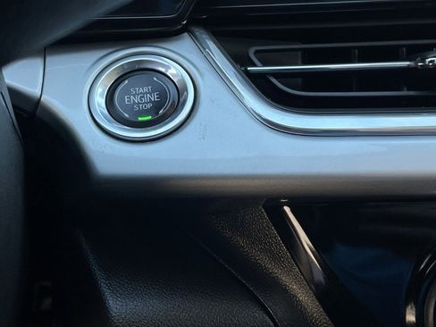 Used 2025 Chevrolet Trax LT image 16