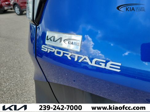 Certified 2024 Kia Sportage EX FWD image 10
