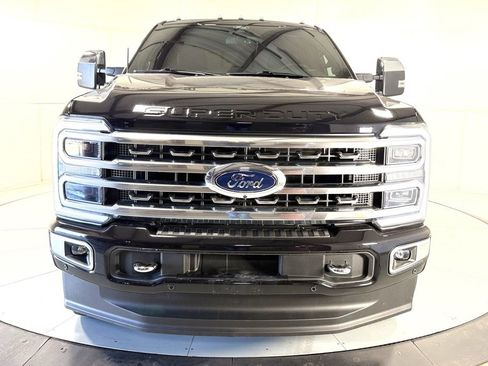 Used 2024 Ford F350 Platinum image 10