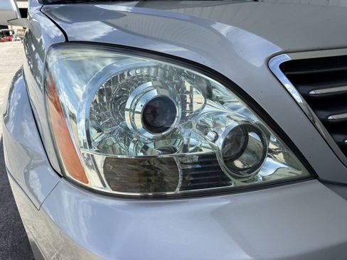Used 2008 Lexus GX 470 AWD/4WD image 2