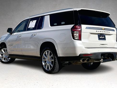 Used 2021 Chevrolet Suburban High Country image 4