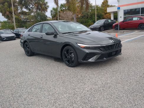 New 2026 Hyundai Elantra SEL Sport Premium image 9