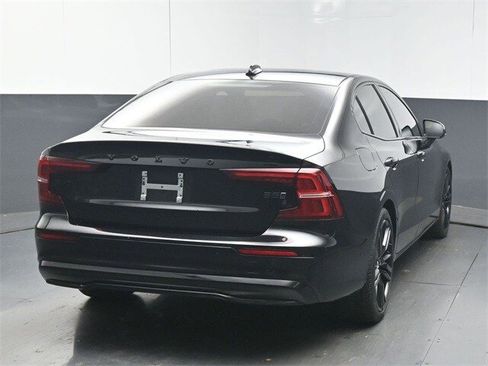 Certified 2024 Volvo S60 B5 Plus image 8