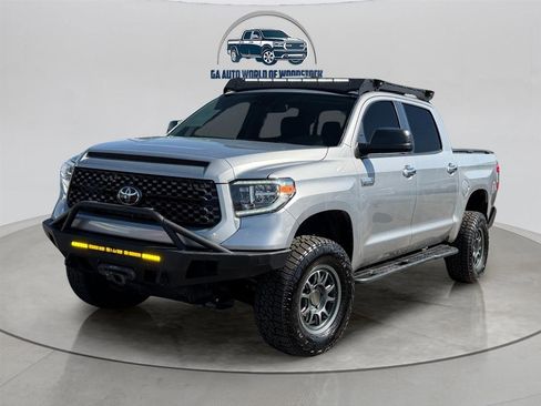 Used 2019 Toyota Tundra Platinum image 4