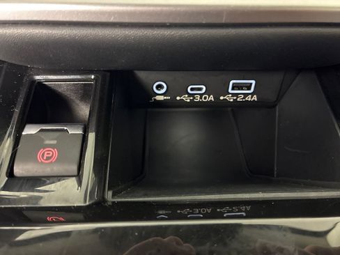 Certified 2024 Subaru Outback Limited XT image 25