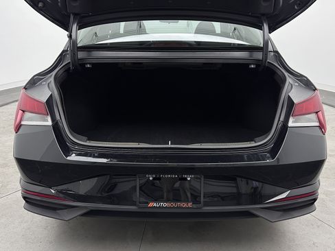 Used 2022 Hyundai Elantra SEL w/ Convenience Package FWD image 27