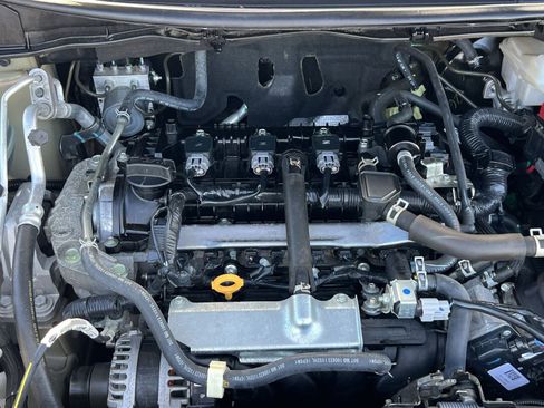 Used 2024 Nissan Versa SR w/ Trunk Package image 27