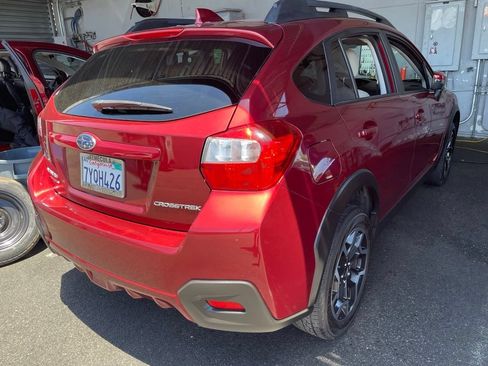 Used 2017 Subaru Crosstrek 2.0i Limited AWD/4WD image 5