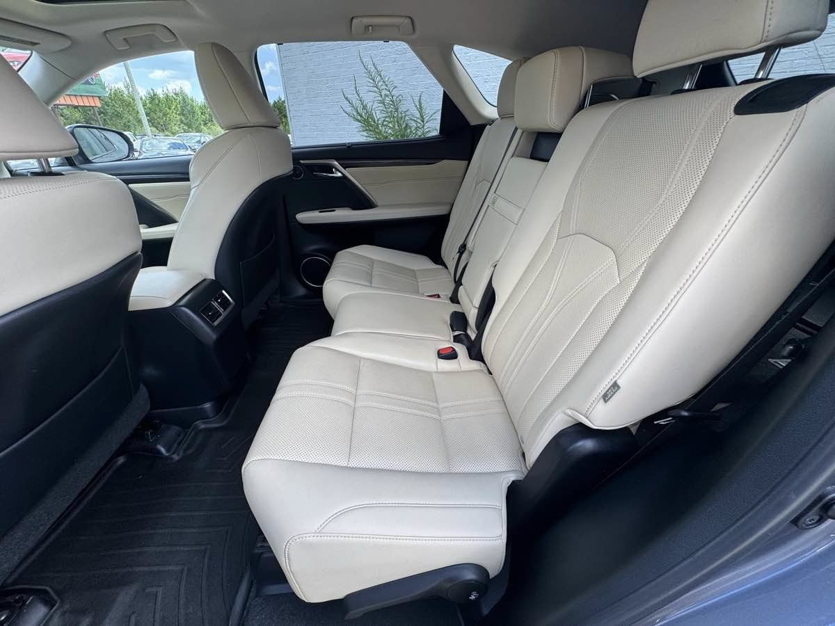 Used 2021 Lexus RX 350L Luxury w/ Accessory Package FWD image 9