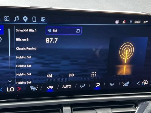 Used 2025 Chevrolet Equinox EV RS FWD image 23