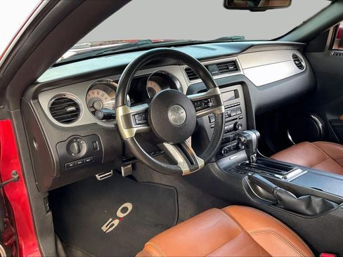 Used 2011 Ford Mustang GT Premium w/ Security Pkg RWD image 14