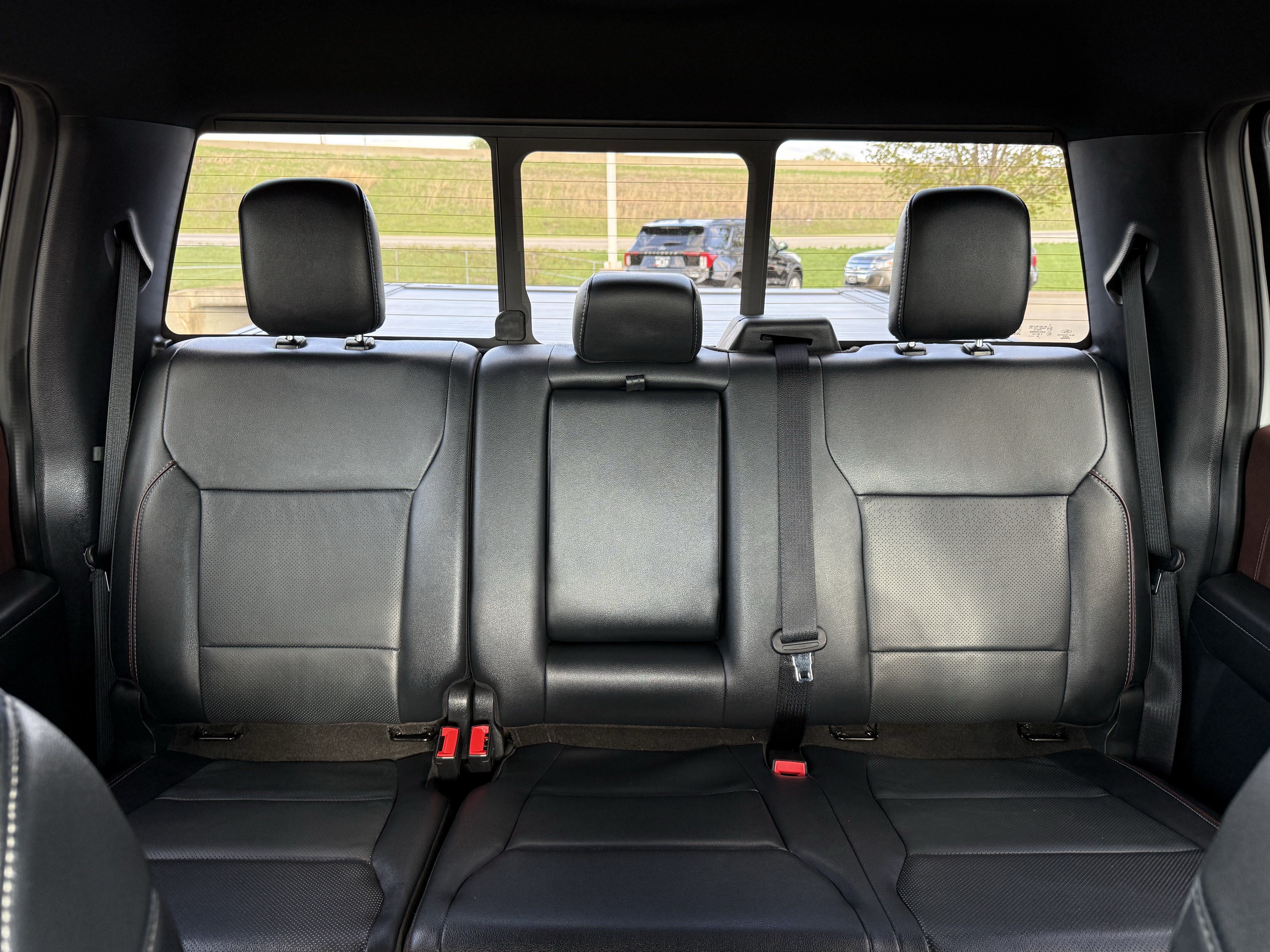 Used 2023 Ford F150 Lariat AWD/4WD image 9