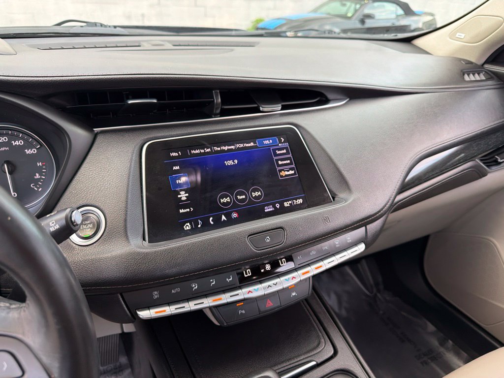 Used 2019 Cadillac XT4 Premium Luxury w/ Technology Package AWD/4WD image 20