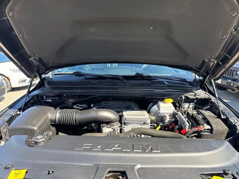 Used 2021 RAM 1500 Big Horn AWD/4WD image 34