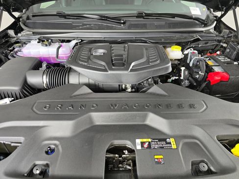 New 2026 Jeep Grand Wagoneer 4WD image 12